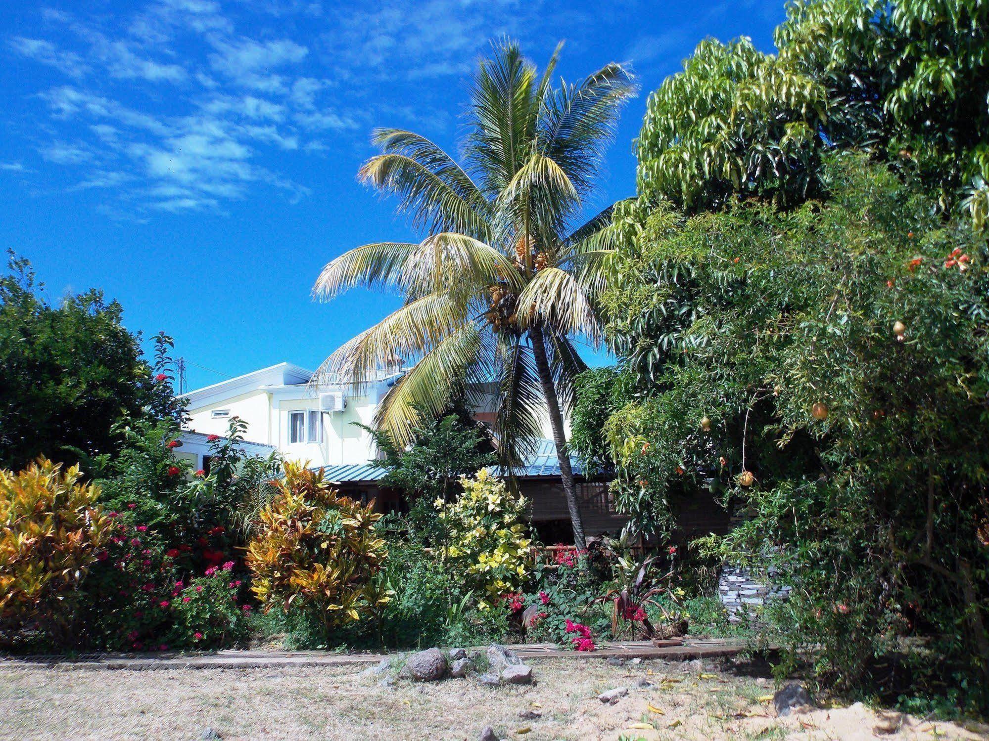 Chez Perle Guest House Petit Gabriel Buitenkant foto